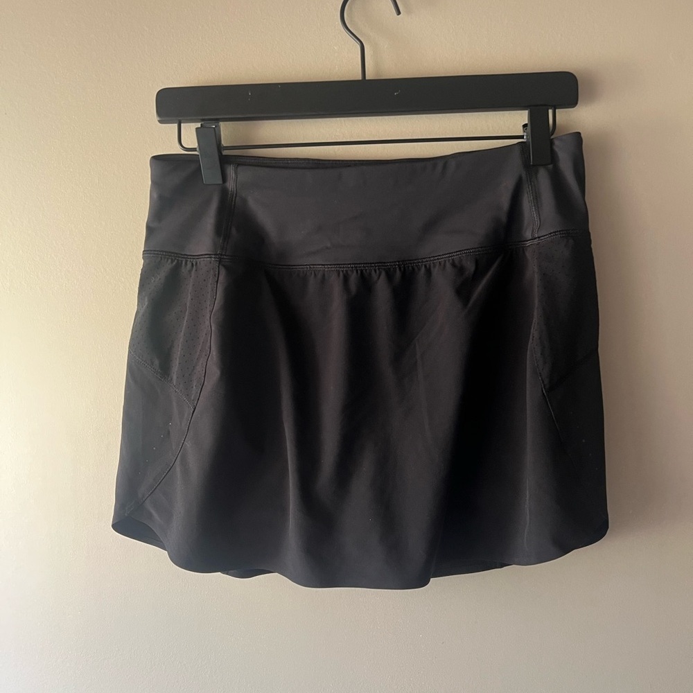 Athleta Black Run With It Skort Size Small Great Condition